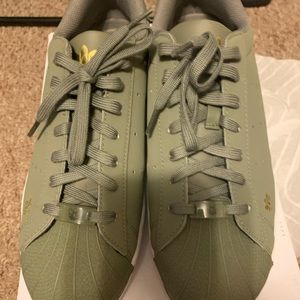 Adidas superstar at pure size 10.5